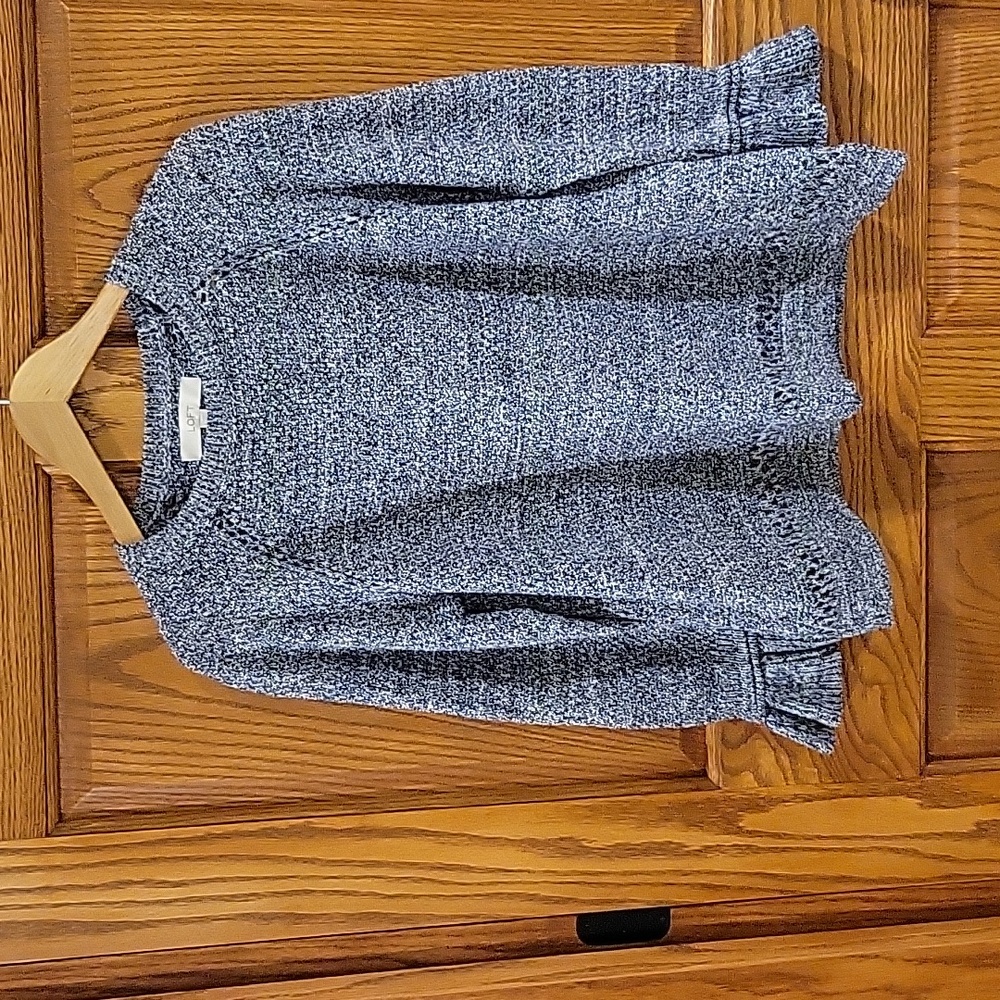 Loft womens size large sweater. Navy and white.